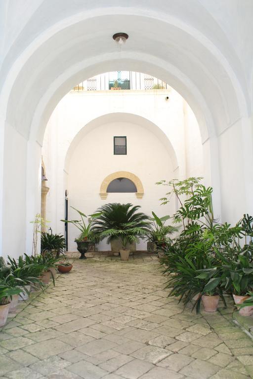 Palazzo Bitonti Acomodação com café da manhã Gagliano del Capo Exterior foto